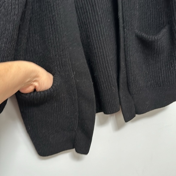 Aritzia Wilfred Black Knit Ribbed Unwind Cardigan Size S - Picture 8 of 11